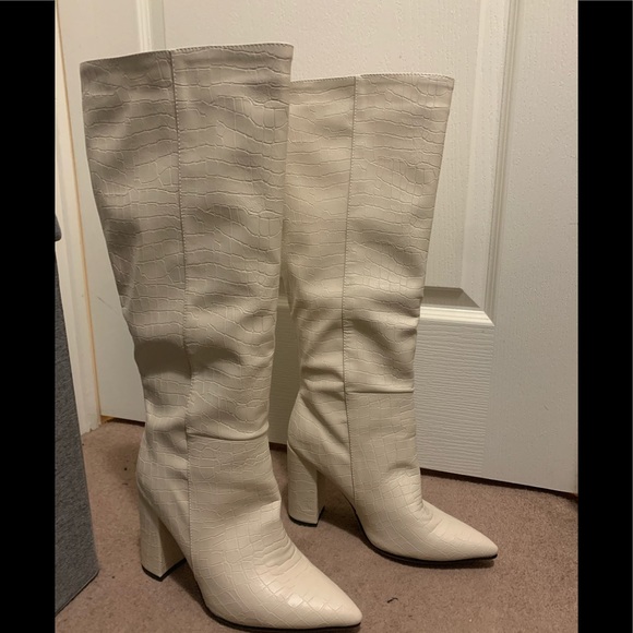 LUSCIOUS RED POINT TOE BOOTS - Picture 11 of 14